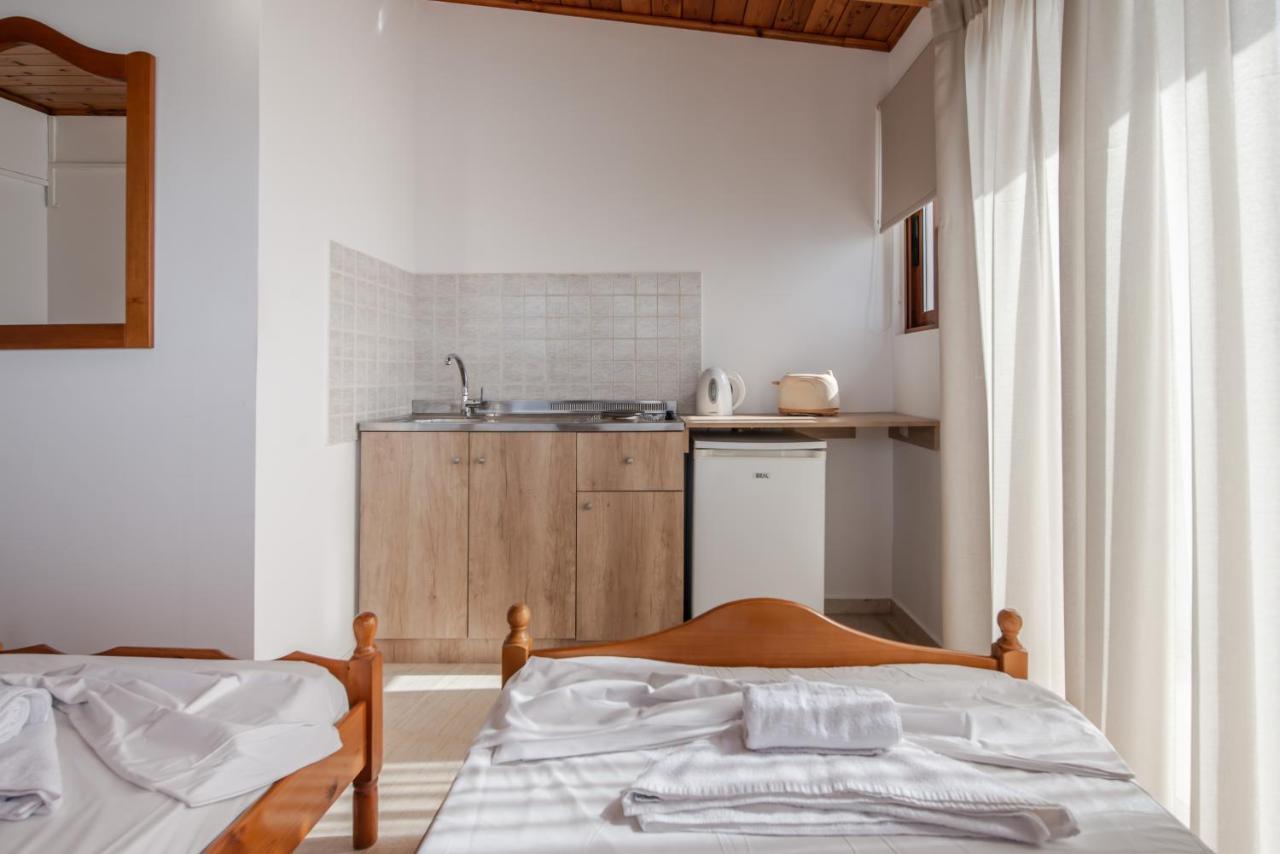 Saint Loukas Studios Zakynthos Town Exterior photo